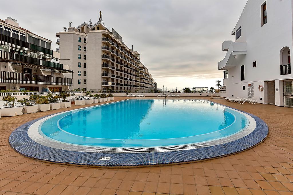 Apartmento Parque Royale I 아데제 외부 사진